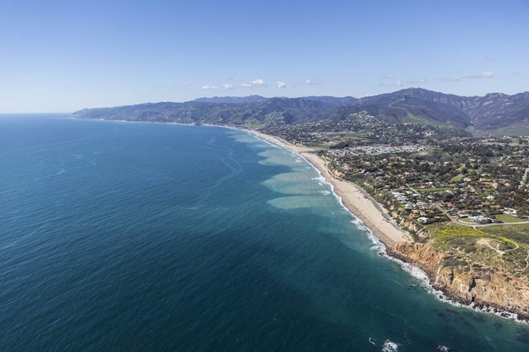 Best Beaches in Malibu, CA