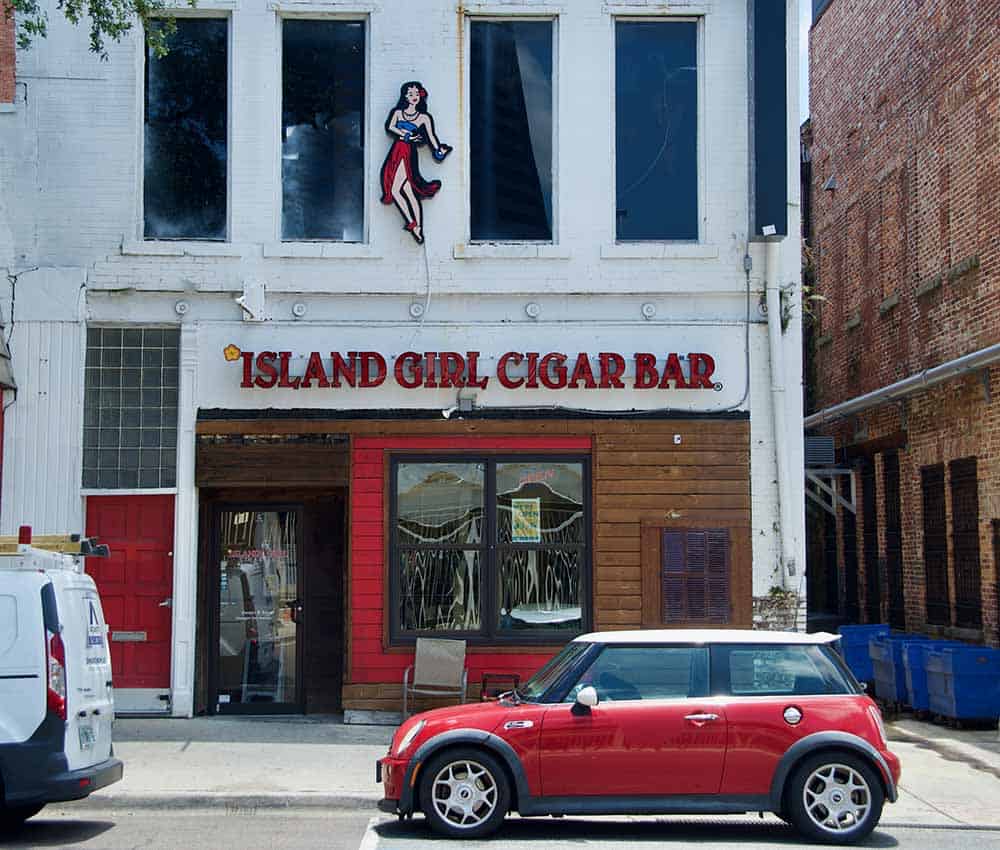 Island Girl Cigar & Wine Bar