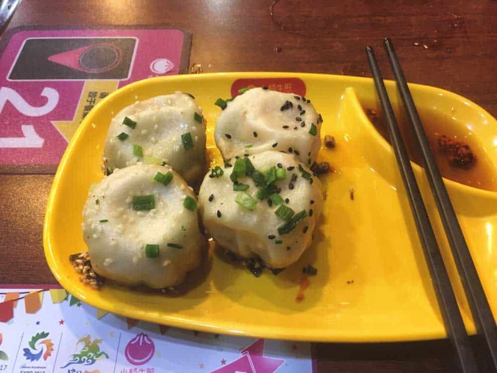 Shengjianbao at Yang's Dumplings (Huanghe Road)